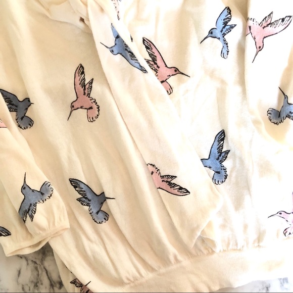 Pastel retro hummingbird sweater - Picture 5 of 6